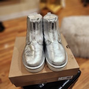 Ugg- silver platform short boots